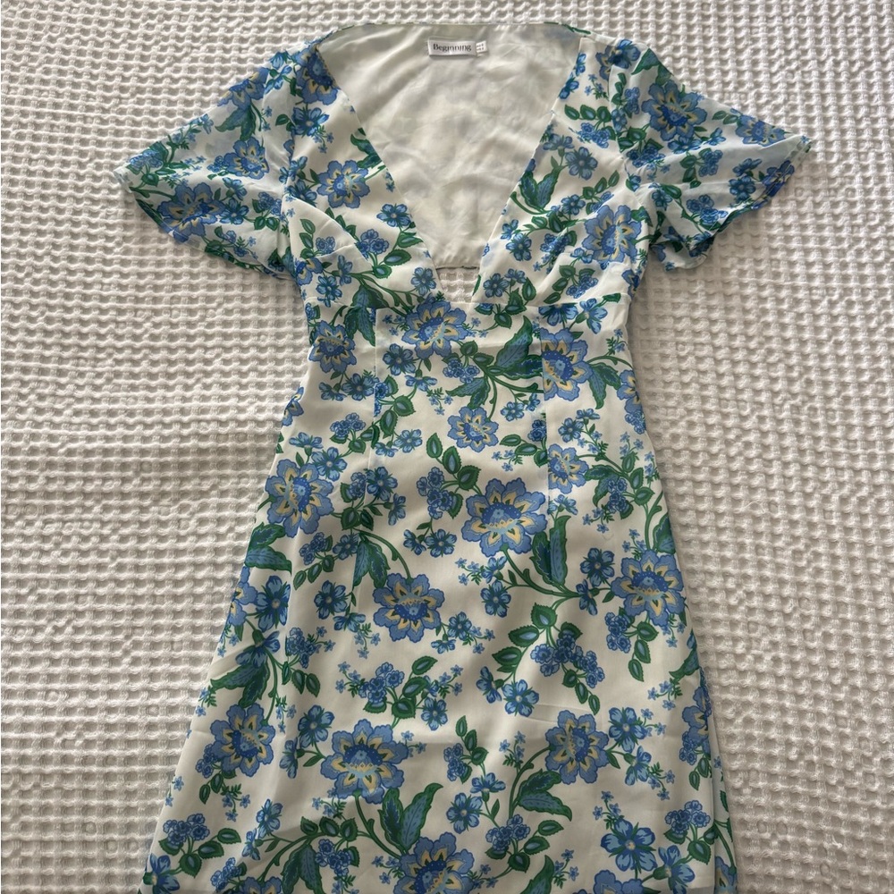Beginning Boutique Elegant White Dress